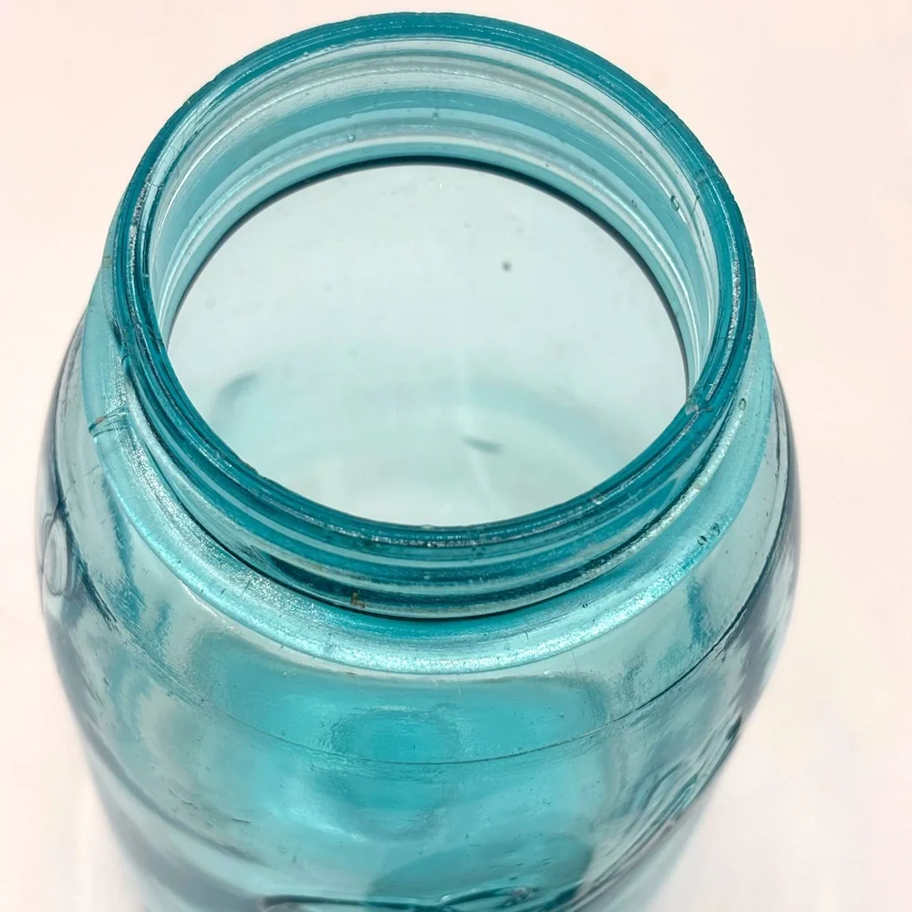 Rare 1900's Ball blue Mason qt.jar.